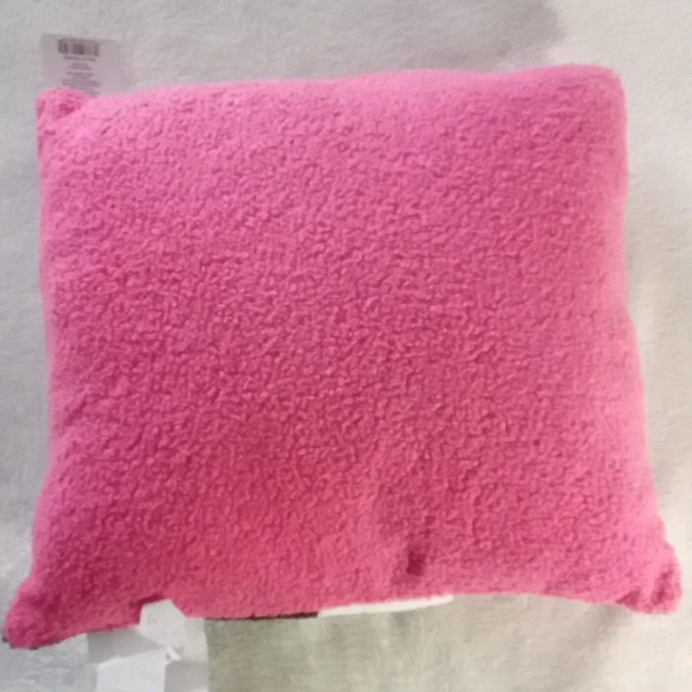 PINK JOYWARD DOGGIE 14 X 14 HEART PILLOW BRAND NEW WITH TAGS! ADORB!